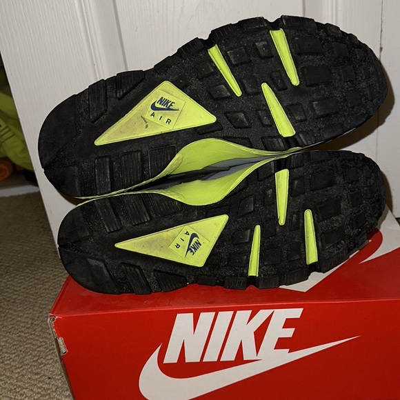 Nike Air Huarache Wolf Grey - Picture 5 of 5